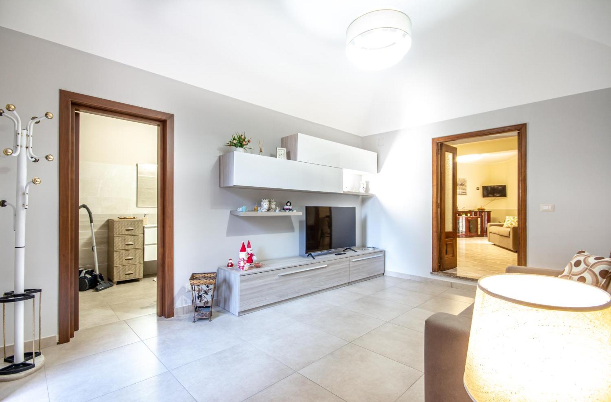 Etna Sunshine Apartments 린구아로싸 외부 사진
