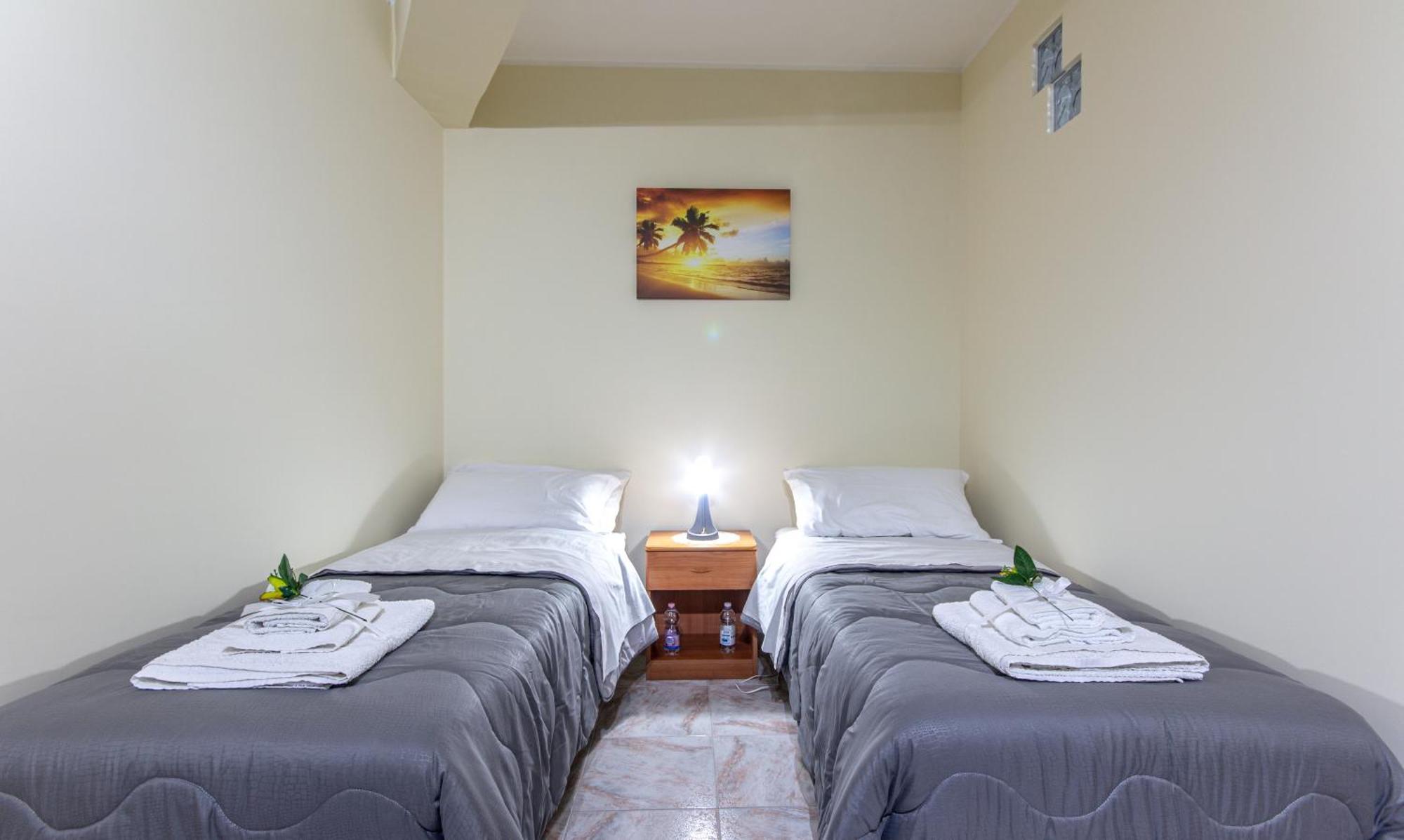 Etna Sunshine Apartments 린구아로싸 외부 사진