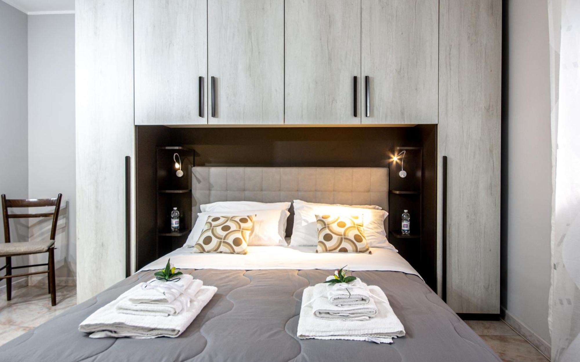 Etna Sunshine Apartments 린구아로싸 외부 사진
